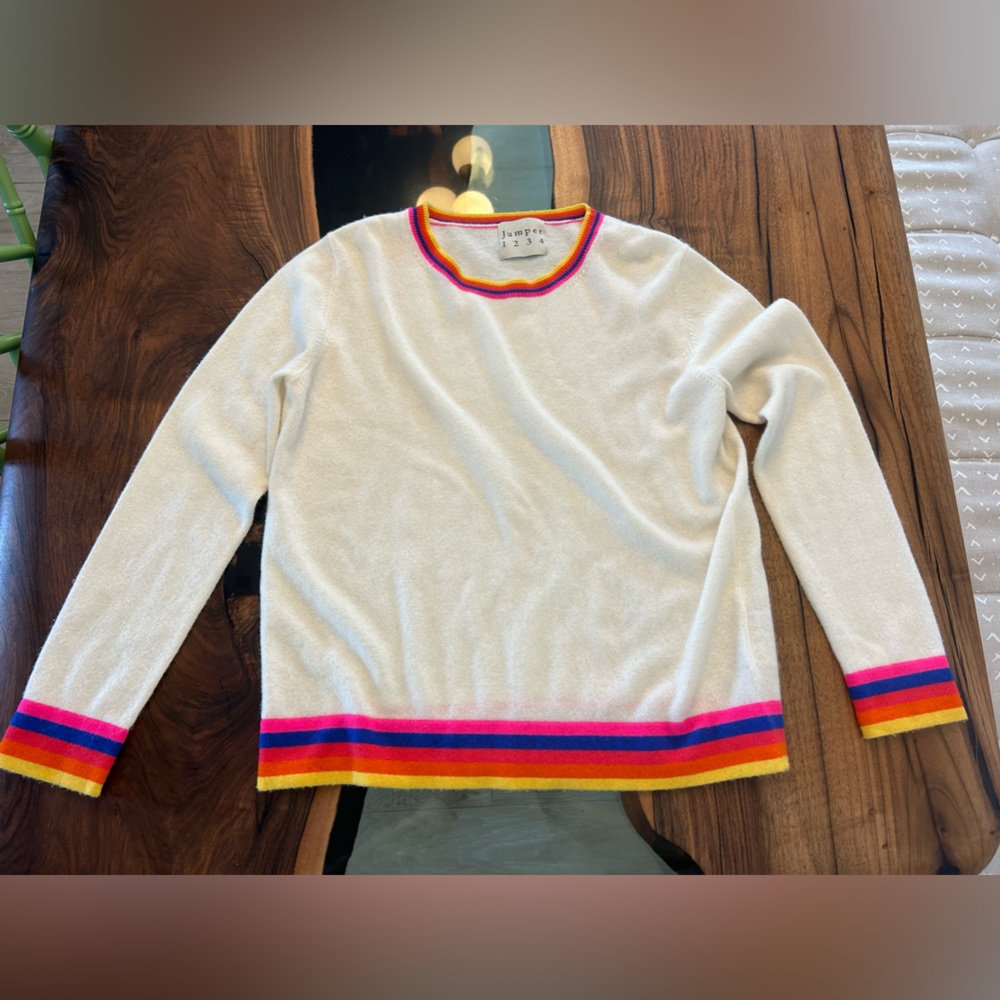 Jumper 1234 Cashmere Sweater with colorful trimming Size small
